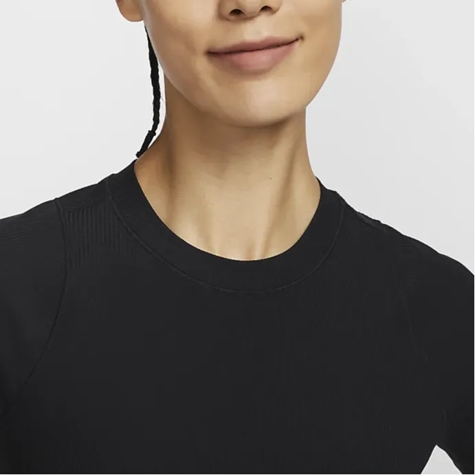 Nike Crop Tops Women's Black-3