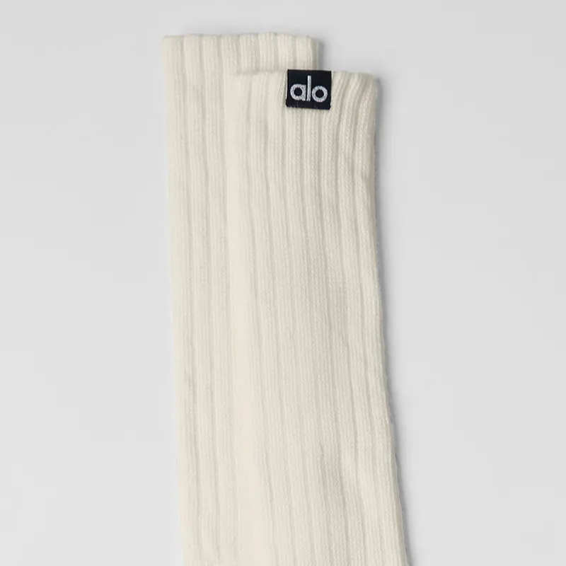 Alo Yoga Mid Calf Socks Unisex 1 Pack Ecru-1