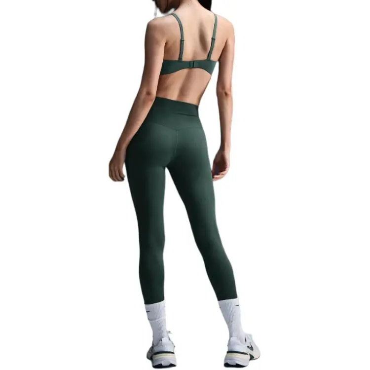 Nike Alate Minimalist Women's Light-Support Padded Convertible Sports Bra-3