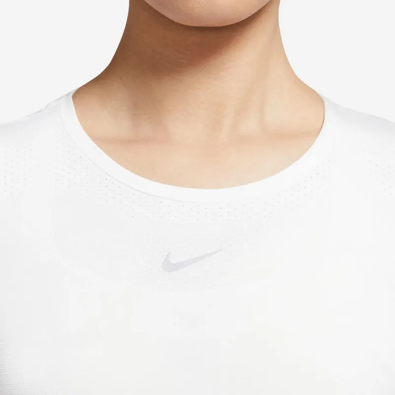 Nike T Shirts Women's White-3