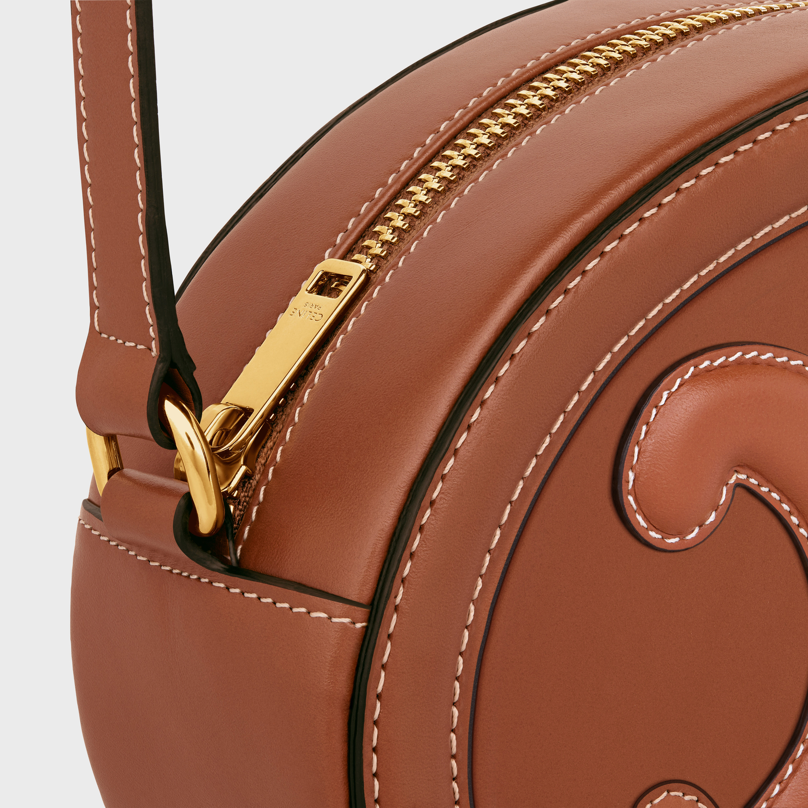 CELINE Cuir Triomphe Smooth Cow Leather Oval Wallet Shoulder