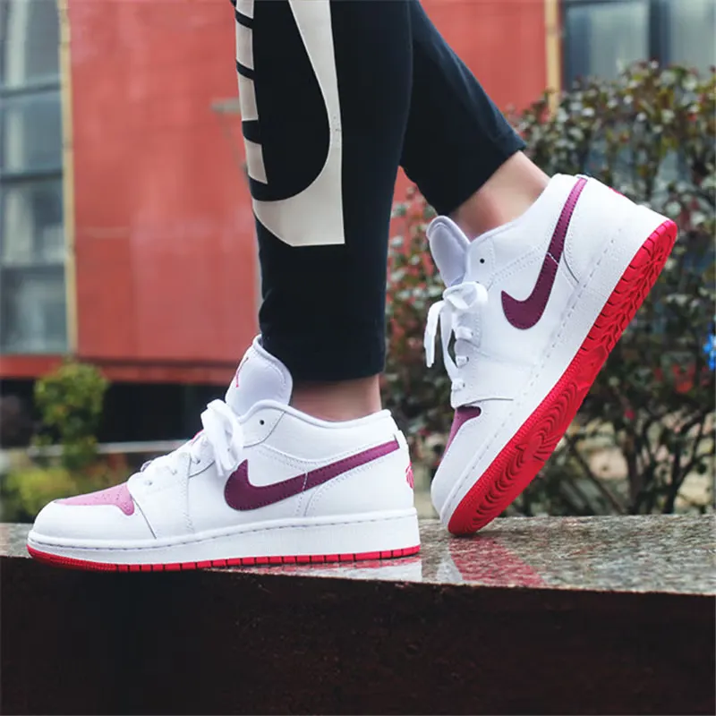 Jordan 1 Low GS White Berry-1