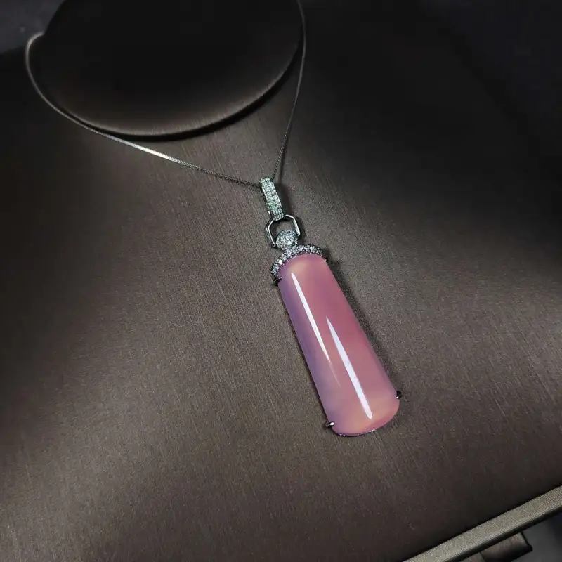 Grace Chalcedony Necklaces Women's-3