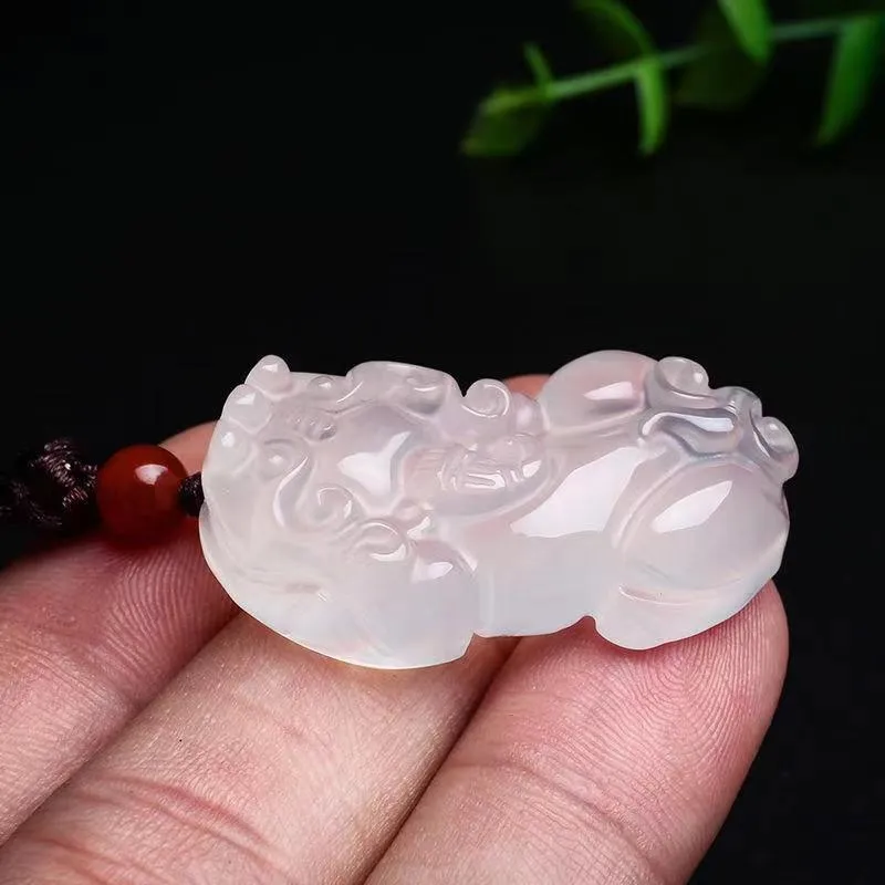 JUNWEN Chalcedony Necklaces Unisex-4