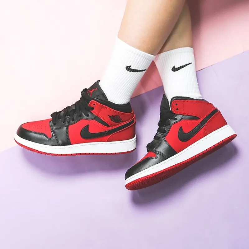 Jordan 1 Mid Gym Red Black GS-1