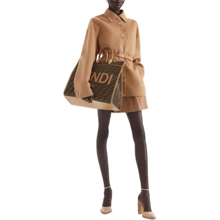 FENDI FW22 Velvet feel Coat Women's Khaki-2