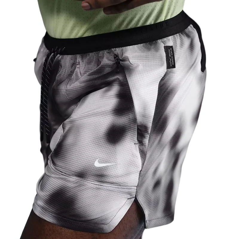 Nike Running Division Breathe Men's Dri FIT Adv 4' Brief Lined Running Shorts-2