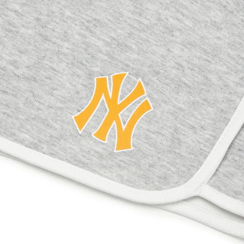 MLB New York Yankees Casual Shorts Women's Gray-3