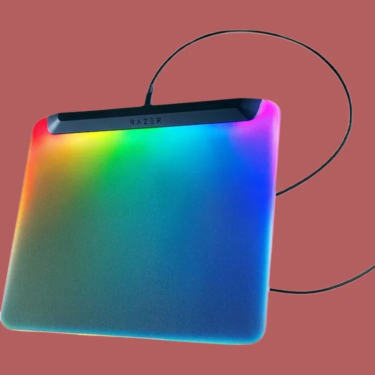 Razer Rubber RGB Iridescent Inferno Beetle V2 Professional Edition Mouse Pad-1