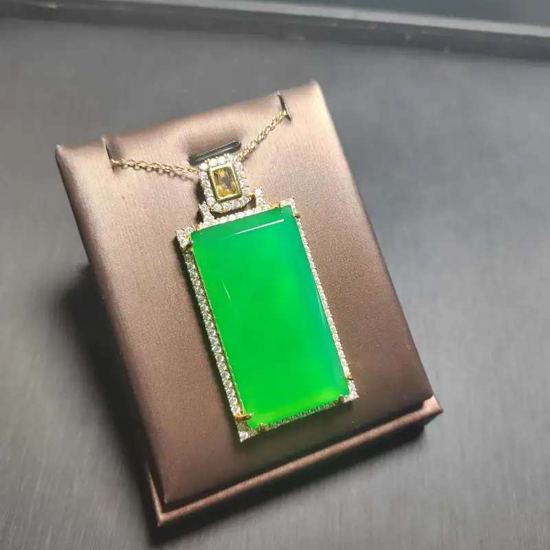 Gifts Chalcedony Jade Necklaces Unisex-2