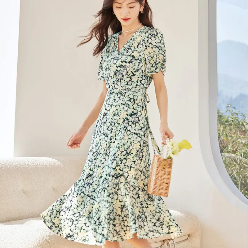 Hopeshow Short Sleeved Dresses Women's Black With Floral 658-4