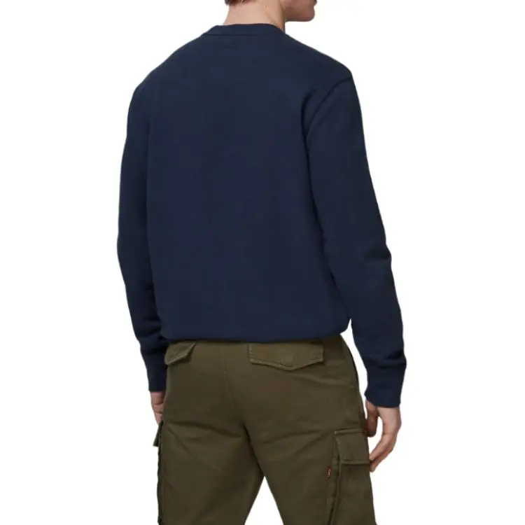 Levis Logo Detail Sweatshirt-3