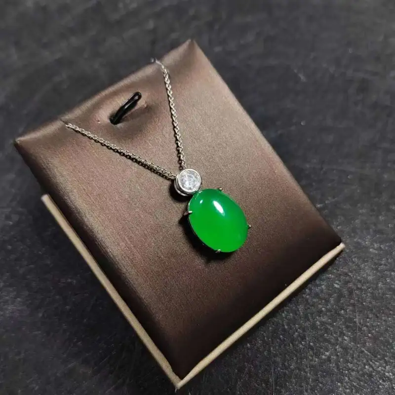 JUNWEN Chalcedony Necklaces Unisex-6