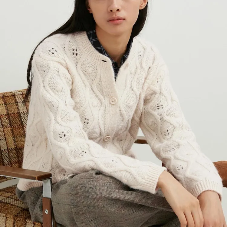 UNIQLO X IDLF Co branded Series Knitwear Women's Ivory-1