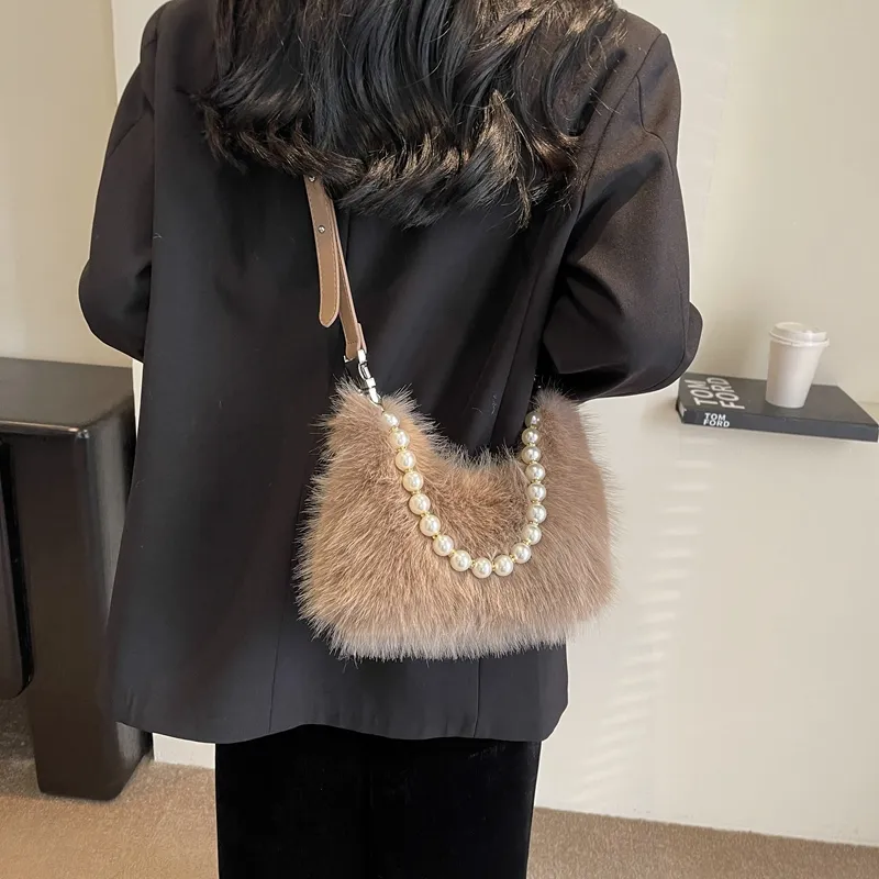 Morellybear Plush Crossbody One Shoulder Handbag Regular Women's Black/Ecru/Khaki/Pink-7