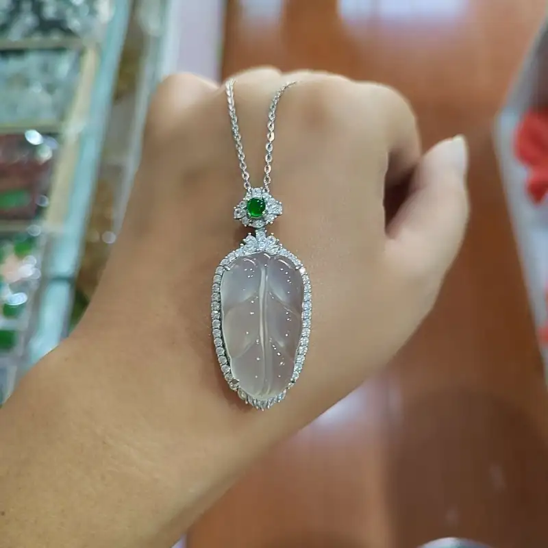 Gifts Chalcedony Jade Necklaces Unisex-4