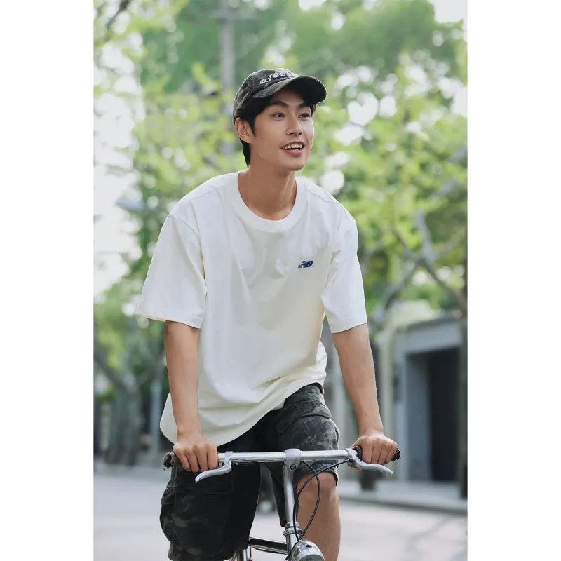 New Balance x PK SHEJISHILIANMINGKUAN Centripetal Life Illustration Series SS24 T Shirt Unisex Ecru-10