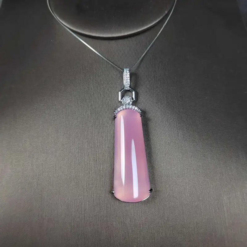 Grace Chalcedony Necklaces Women's-1