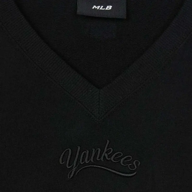 MLB New York Yankees Sweatshirt Women's Black-3