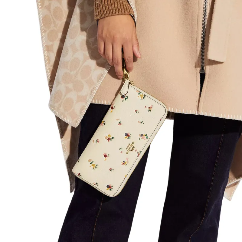 COACH Continental Wallet Clutches-4