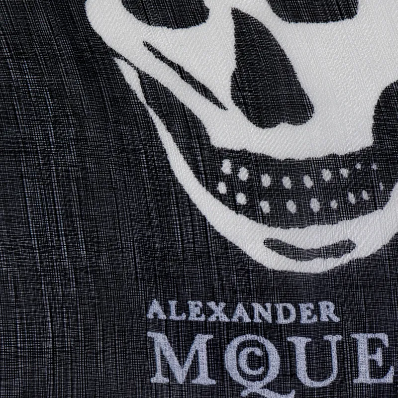 Alexander McQueen Skull Printed Frayed Edge Scarf-2