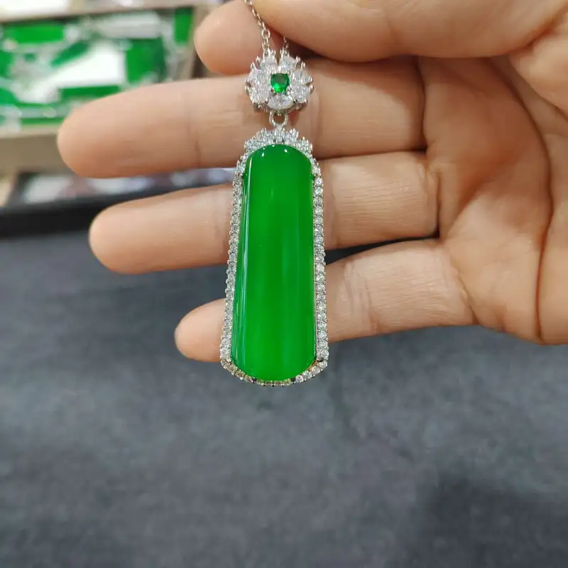 Grace Chalcedony Necklaces Women's-6