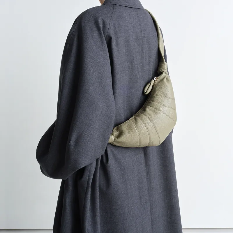 Lemaire Croissant Series Leather Croissant Bag, Portable Crossbody Bag, Shoulder Bag Trumpets Unisex Khaki Green-4