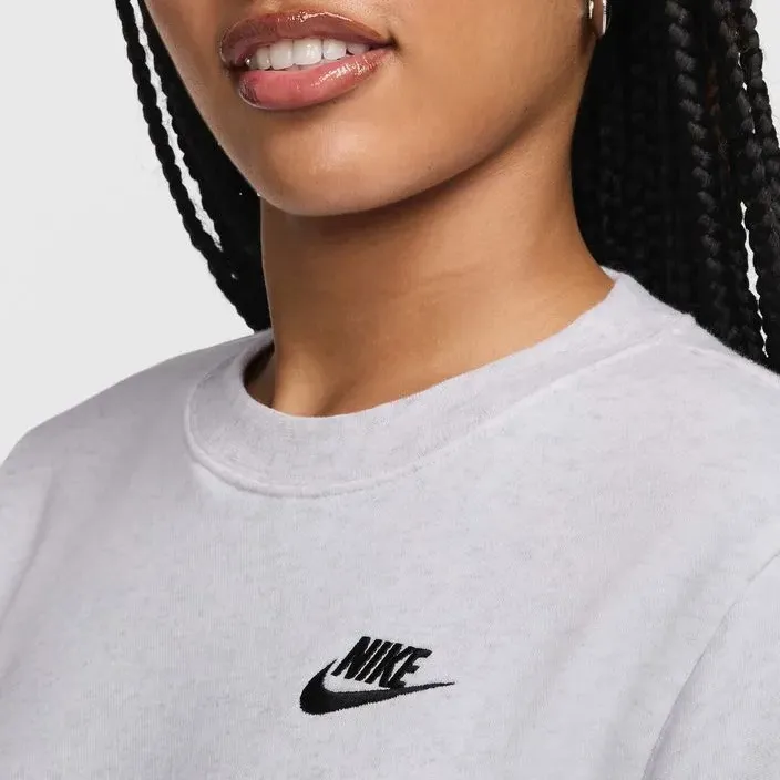 Nike Sportswear Club Fleece Women's Crew Neck Sweatshirt-3