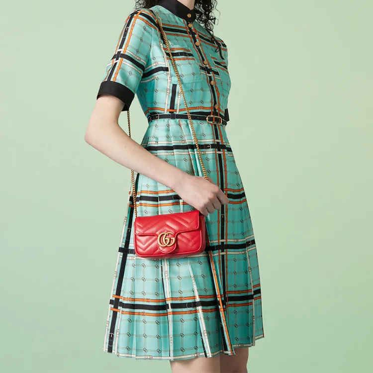 GUCCI GG Marmont Super Mini Shoulder Bag-11