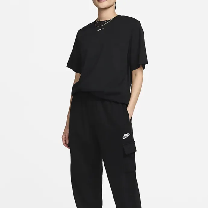Nike Sportswear Women's Logo Crewneck Loose Fit T-Shirt Black-2