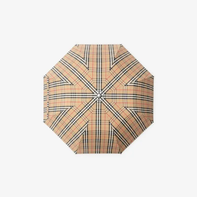 Burberry Umbrellas-2