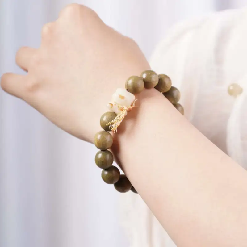 Lordship Green Sandalwood Bracelets Unisex-1