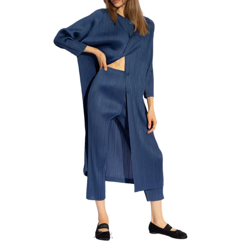 PLEATS PLEASE ISSEY MIYAKE Monthly Colors January Pleated Coat-3