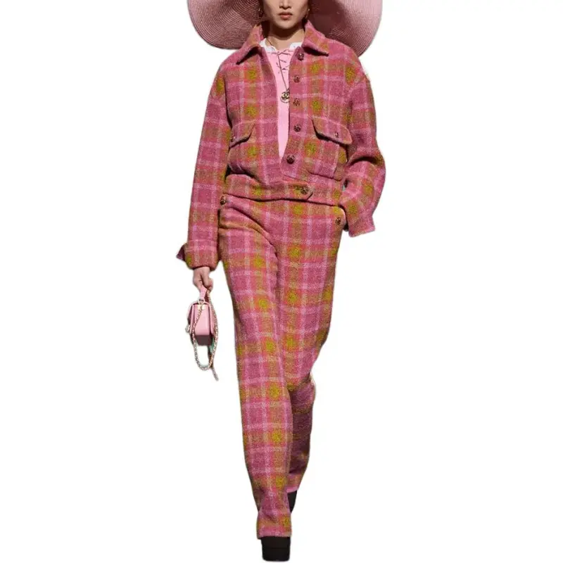 CHANEL FW24 T-Shirt Women's Light Pink-1