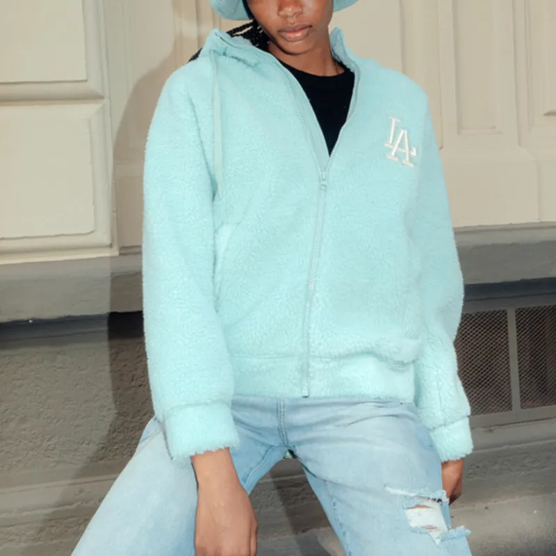 MLB Velvet feel Coat Unisex Light Blue-3