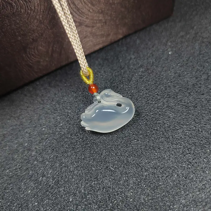 Grace Chalcedony Necklaces Unisex-1
