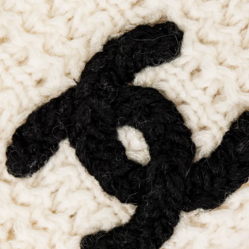 CHANEL Beanies Women's-3