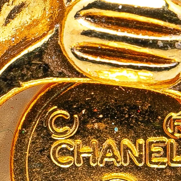 CHANEL 1970-1980 Plated Faux Pearl Logo Clip On Earrings Costume Earrings-2