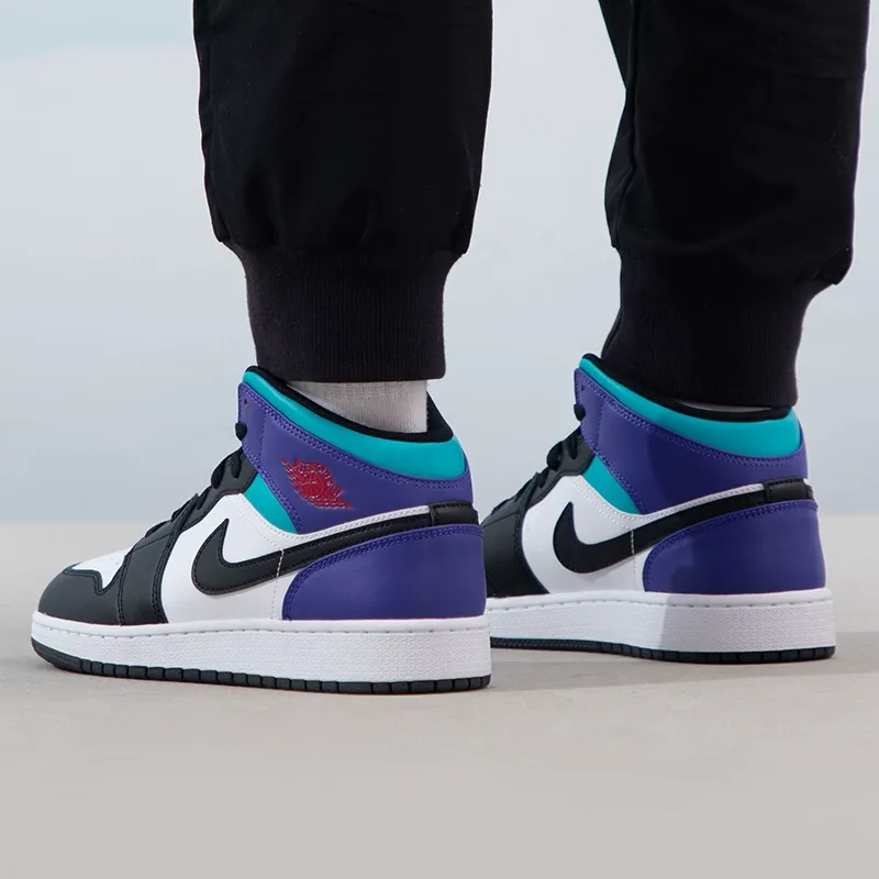 Air Jordan 1 Mid Aqua Size orders 5.5Y (GS)