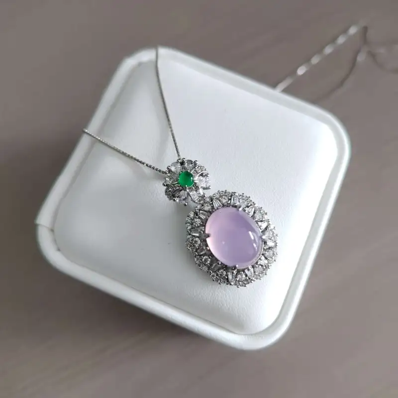 Grace Chalcedony Necklaces Women's-7