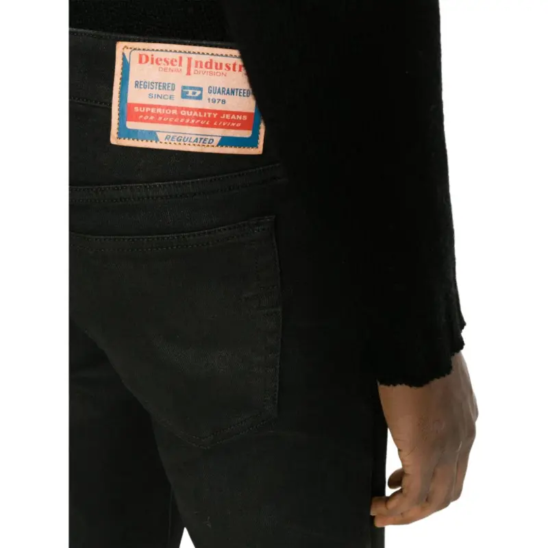 DIESEL 1979 Sleenker Skinny Jeans-4