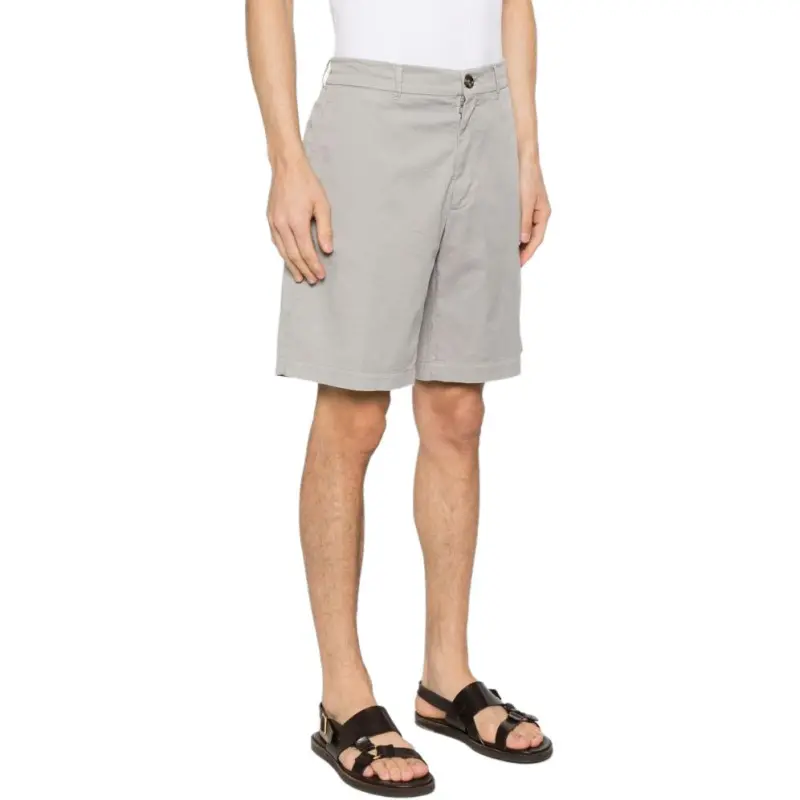 Brunello Cucinelli Mid Rise Bermuda Shorts-3
