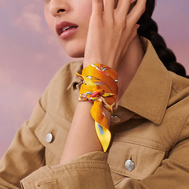 HERMES DO RE BOUCLES Silk Scarf Women's Yellow-1