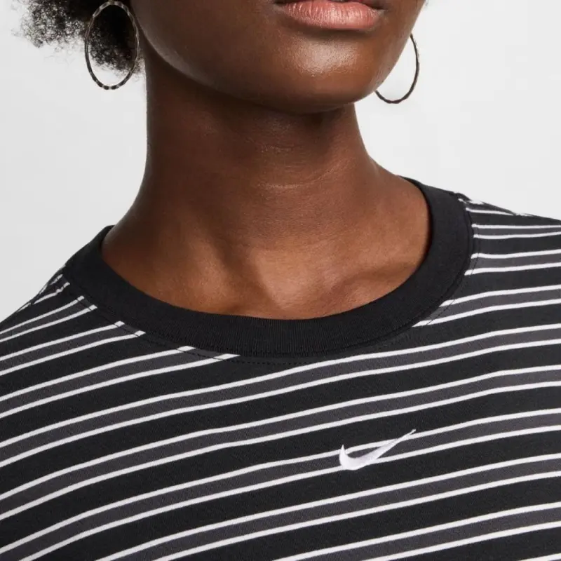 Nike Clothing T Shirts Women's Black-4