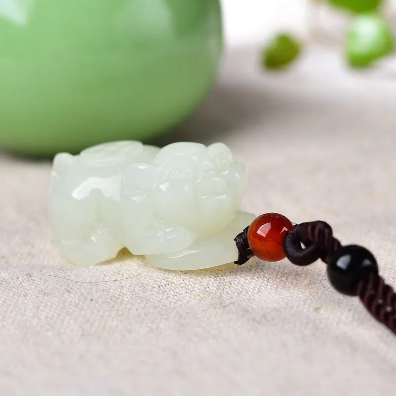 TAMINA Pendants Pale Greenish White Jade Unisex-1