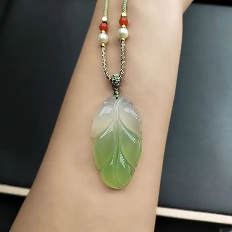 Gifts Chalcedony Jade Necklaces Unisex-10
