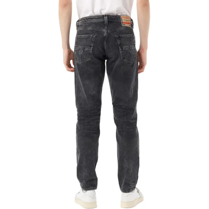 DESCENTE Jeans Men Black-1