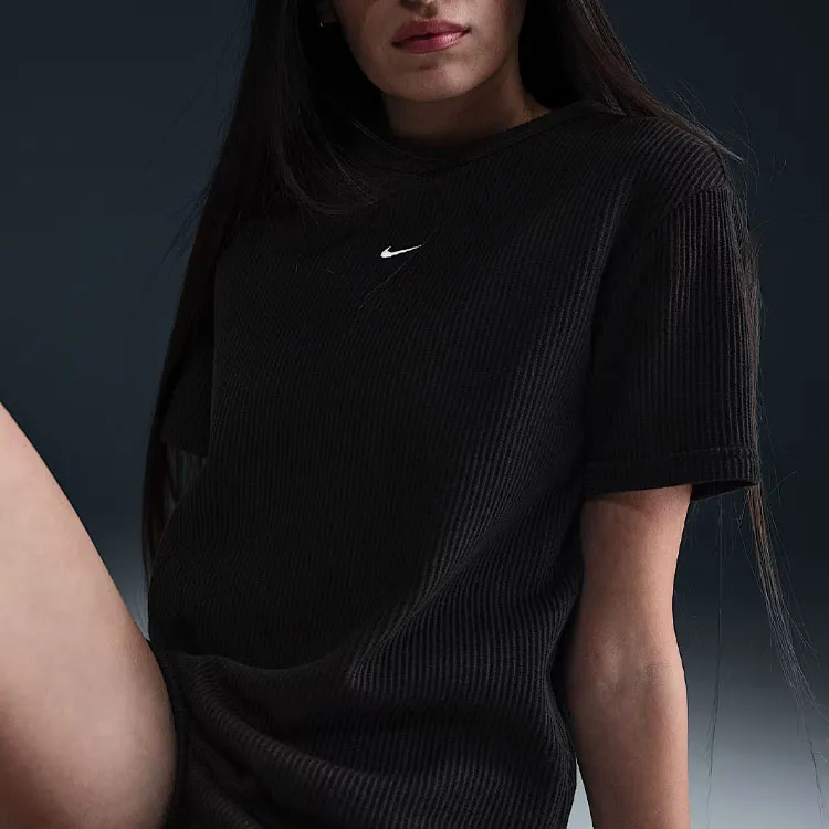 Nike Clothing T Shirts Women's Black-3