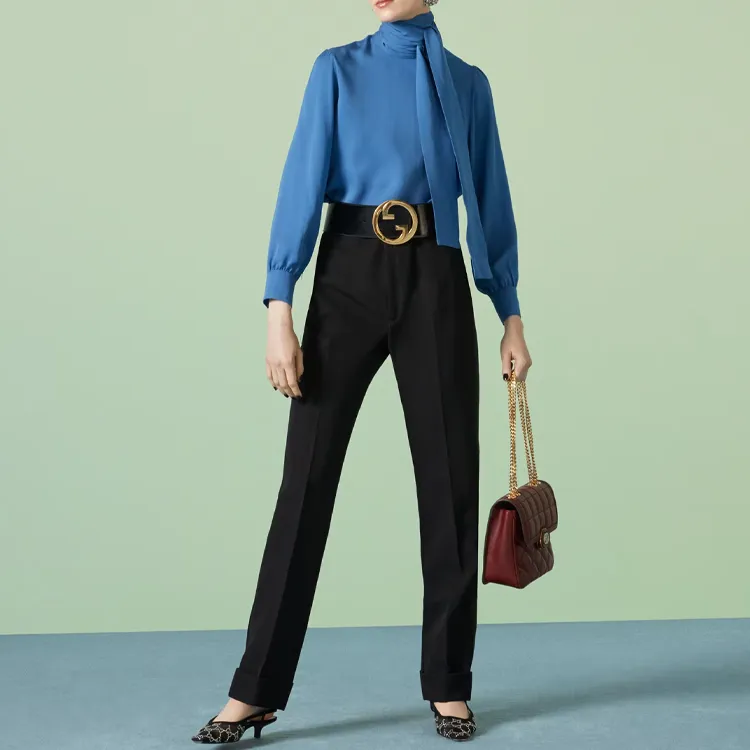 GUCCI Pussy bow Collar Silk Blouse-1
