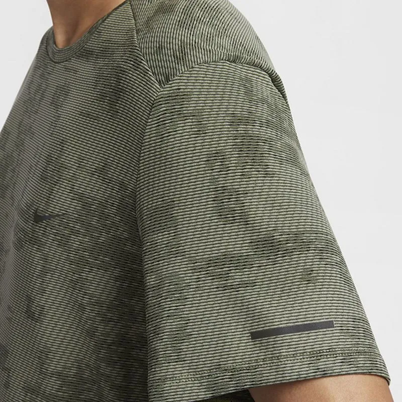 Nike T Shirts Men Green-3